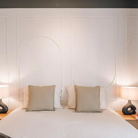 Apartment Marinha - 2 Bedrooms And Shared Pool In Arroios *